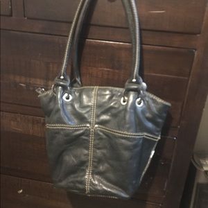 clark black leather purse